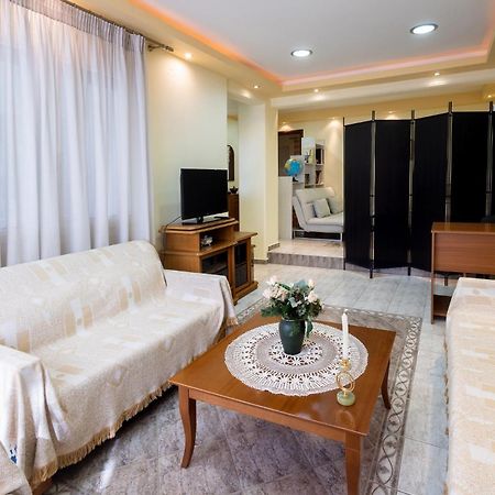 דירות טריקלה Zant House מראה חיצוני תמונה